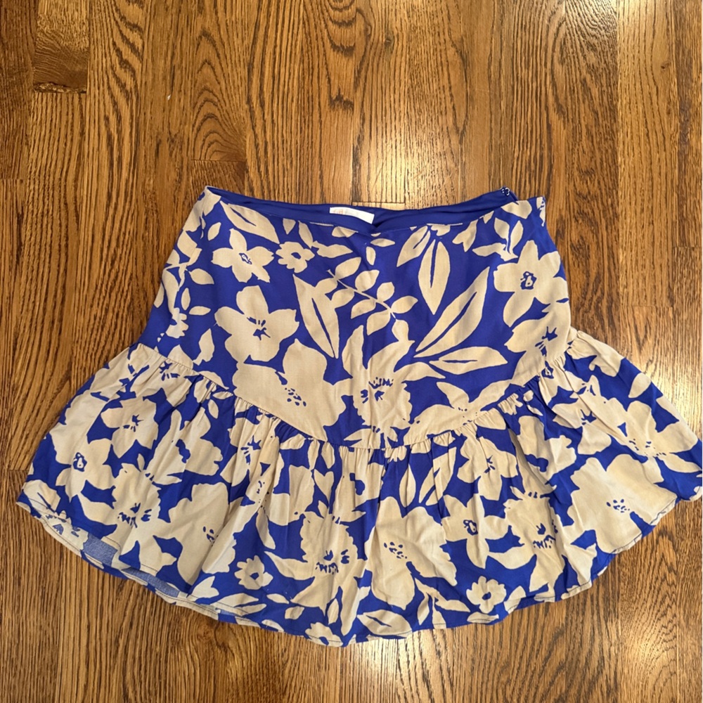 Blue and cream Floral Gianni Bini Skirt